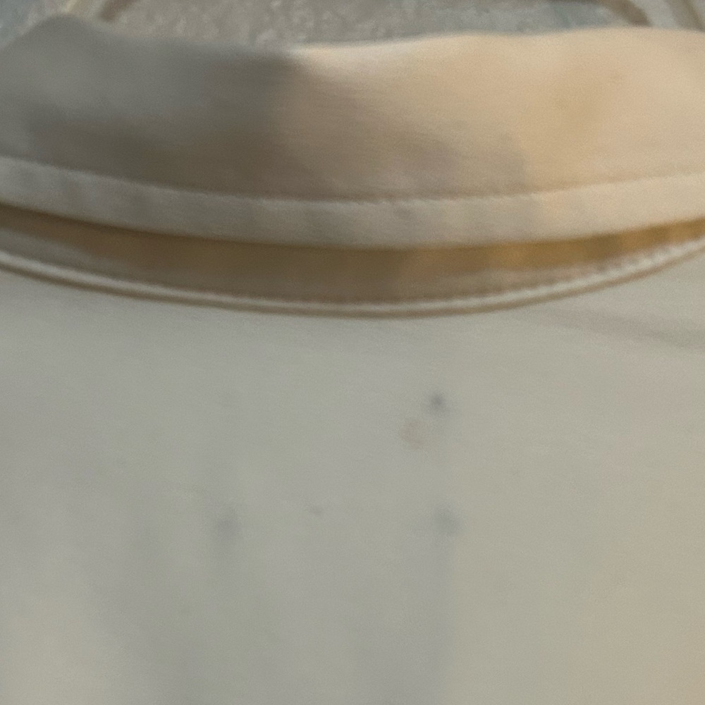 GAP Satin Boyfriend Button Down Off Shirt - Picture 5 of 9
